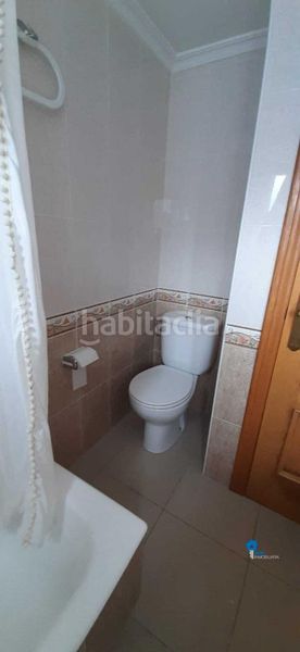 Foto e80cc984-853c-4a3e-a059-ea9331235487. Lloguer pis a Zona Playa Laredo