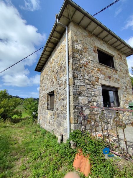 Foto 25a94df3-de53-4d3d-a183-24458801ca3e. Casa adossada a Güemes Bareyo