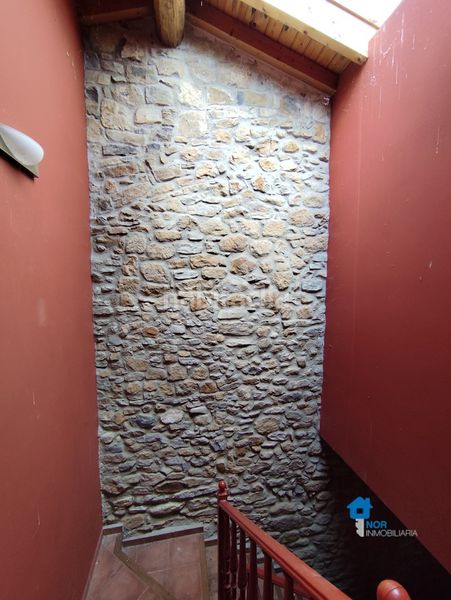 Foto 4c4b7ab5-513d-4081-bcfa-9581bb3cde6d. Casa adossada a Güemes Bareyo