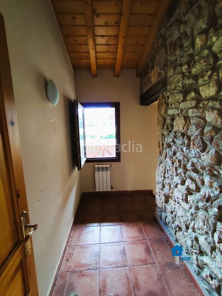 Foto 77c86b5f-4409-49b1-b621-9ace20550f87. Casa adossada a Güemes Bareyo