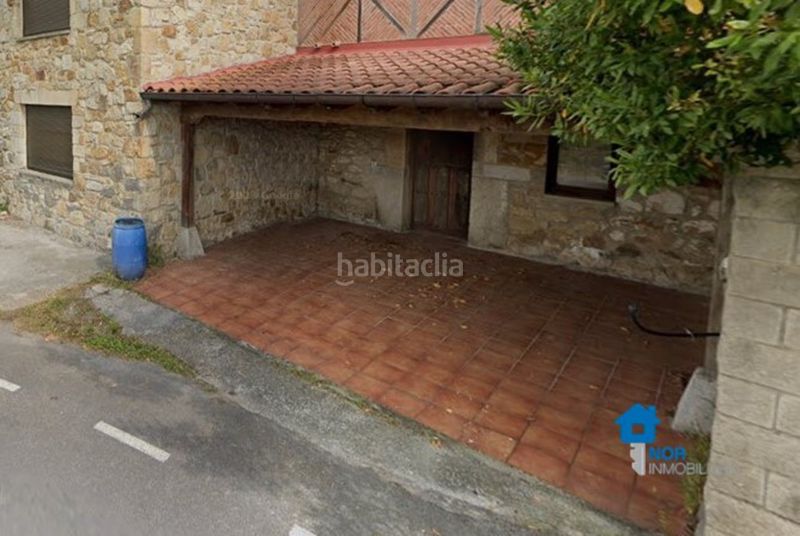 Foto becd7125-e740-4fe1-839f-2356409dfb43. Casa adossada a Güemes Bareyo