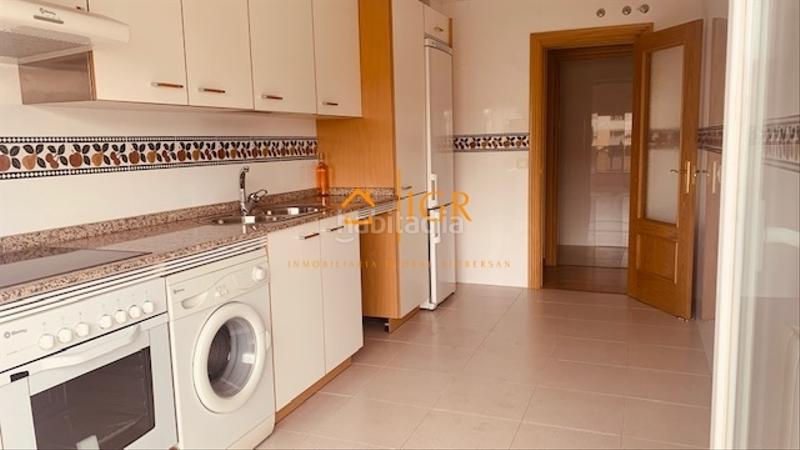 Foto 67c05539-ef23-4e95-8130-7d375b24bb46. Etagenwohnung mit heizung parking in Los Lirios Logroño