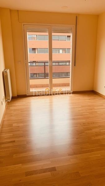 Foto 67deea87-5397-4fe9-8ee5-7deecdbc8b16. Etagenwohnung mit heizung parking in Los Lirios Logroño