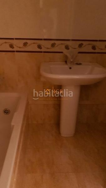 Foto 70382a57-572a-4f30-b6c9-93ebbf56d962. Etagenwohnung mit heizung parking in Los Lirios Logroño