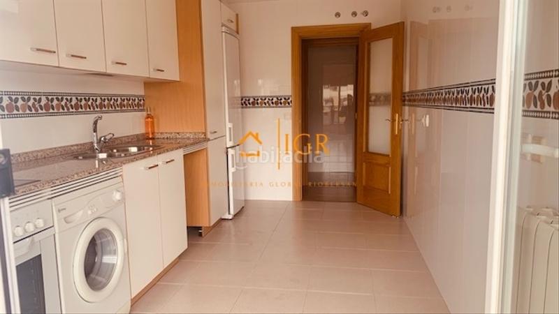 Foto 808f5dd7-3b6e-4778-a890-27d0e5cbff56. Etagenwohnung mit heizung parking in Los Lirios Logroño