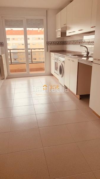 Foto 9f960925-3dea-47fe-8314-f4235da7bf72. Etagenwohnung mit heizung parking in Los Lirios Logroño