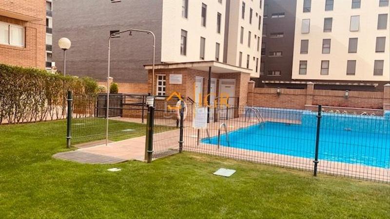 Foto a07d6100-3783-423b-9455-4e4dfbc016a1. Etagenwohnung mit heizung parking in Los Lirios Logroño