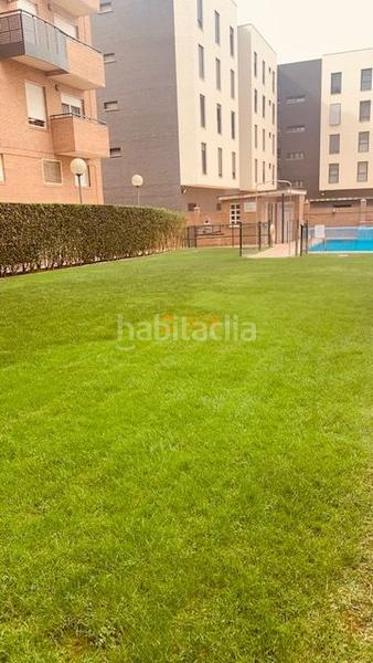 Foto ee2a0da5-7b4b-4907-b7ba-0504588ecb61. Etagenwohnung mit heizung parking in Los Lirios Logroño