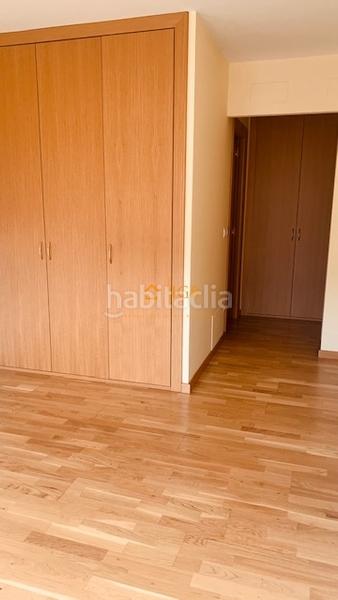 Foto eee5b550-5b12-4960-a00c-c8038ad0098d. Etagenwohnung mit heizung parking in Los Lirios Logroño