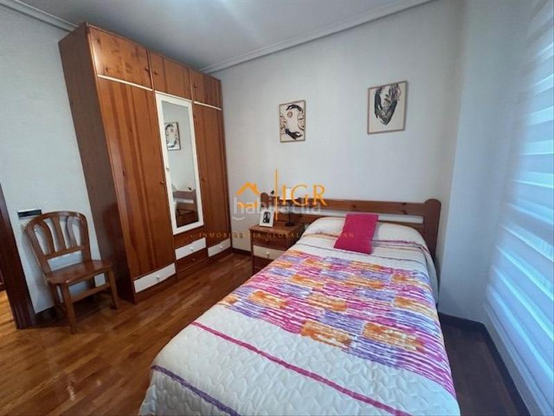 Foto 4aa9b0c9-6393-44f2-9b31-f99c0e9ae435. Pis amb calefacció aparcament a Jesuitas Logroño