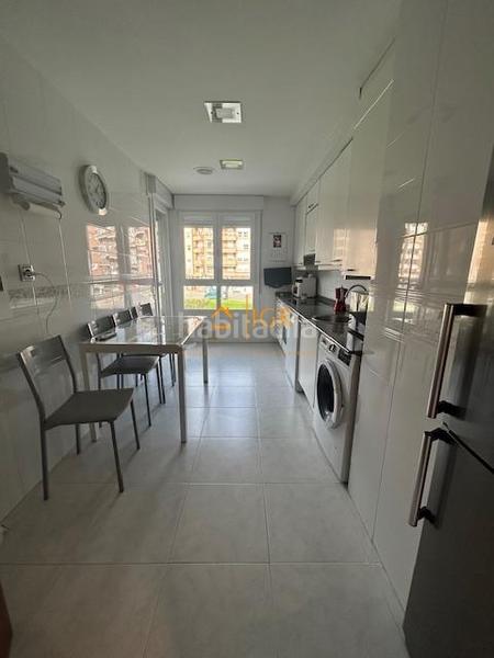 Foto aac57c6a-2733-4f63-9f5e-e89108e58665. Pis amb calefacció aparcament a Jesuitas Logroño