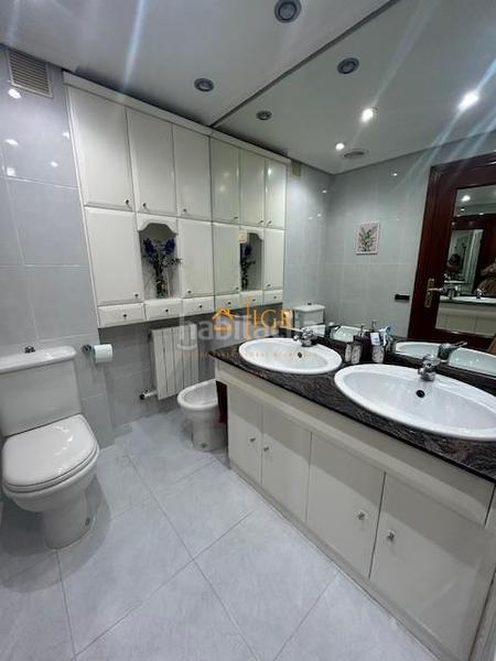 Foto da0a59a2-0923-4cde-894c-d6aa46e57ffb. Pis amb calefacció aparcament a Jesuitas Logroño