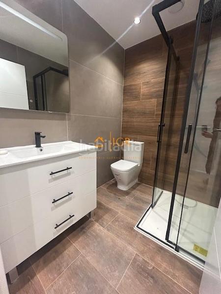 Foto dfbaac47-26ff-45e0-903a-51f70fb5d872. Pis amb calefacció a Gran Via Logroño