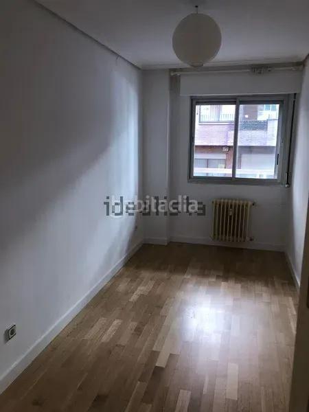 Foto d6d6ab38-d9a3-4396-b0f9-51eab5c47af7. Piso buena ocasion junto a Gran Via!!! en Gran Via Logroño
