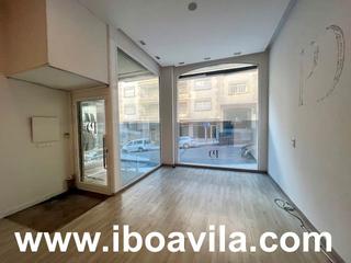Rent Business premise in Rúa luis vidal rocha 4. Local comercial centro sanxenxo