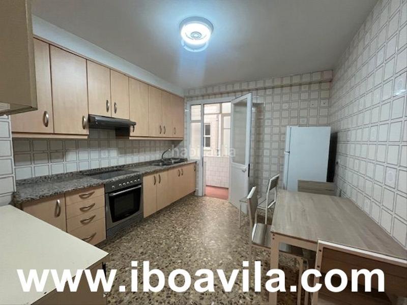 Foto b5b953c1-fa2f-4f04-a651-be3da299cd4a. Alquiler piso en rúa doutor loureiro crespo 54 alquiler piso 4 habitaciones en Pontevedra