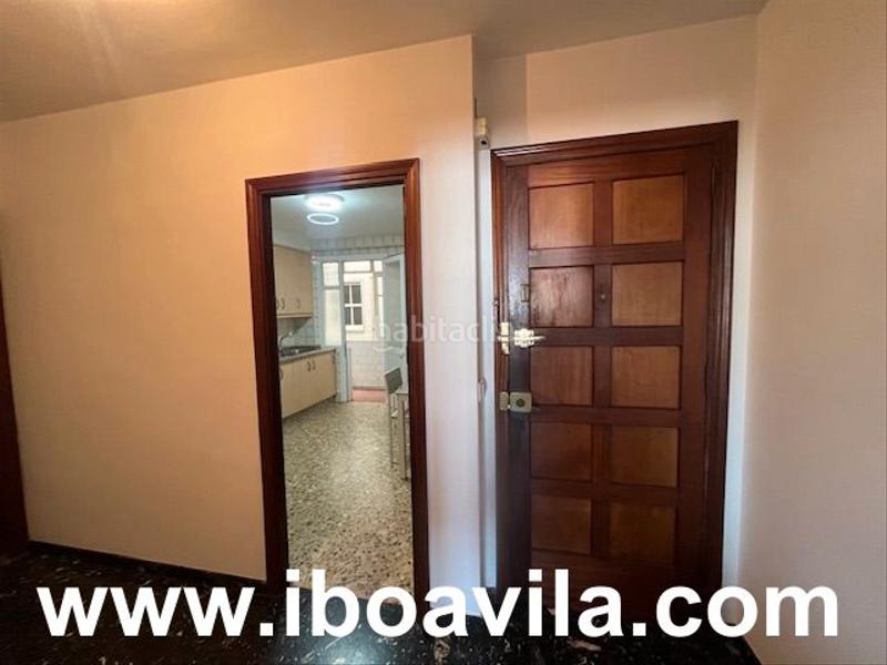Foto d5f7bb7f-eb3d-443d-8f7c-fe105871b6a3. Alquiler piso en rúa doutor loureiro crespo 54 alquiler piso 4 habitaciones en Pontevedra