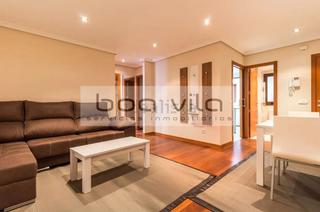 Location Appartement à Rúa rodríguez seoane 6. Alquiler piso semi nuevo