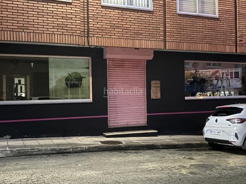 Foto 82818e08-fe7d-43a8-87de-42cdc051dacd. Alquiler local comercial excelente local muy bien ubicado en Narón