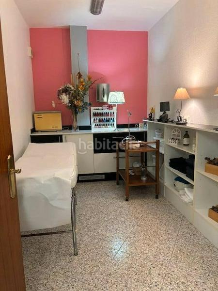 Foto a7e6df6f-118f-44b5-929e-83aa2829156b. Alquiler local comercial excelente local muy bien ubicado en Narón