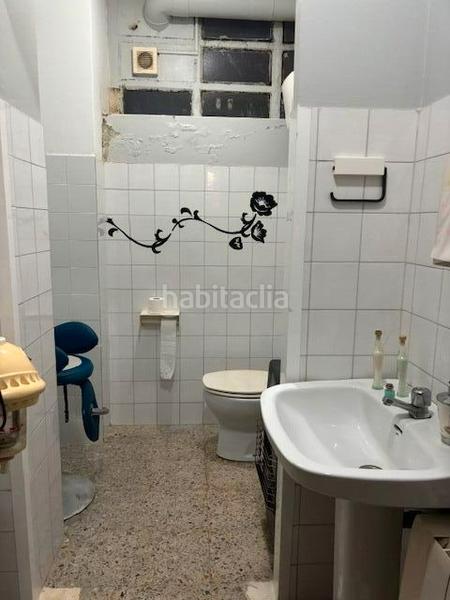 Foto ef76fd19-d0ef-43bf-a62b-79dc0e9f035f. Alquiler local comercial excelente local muy bien ubicado en Narón