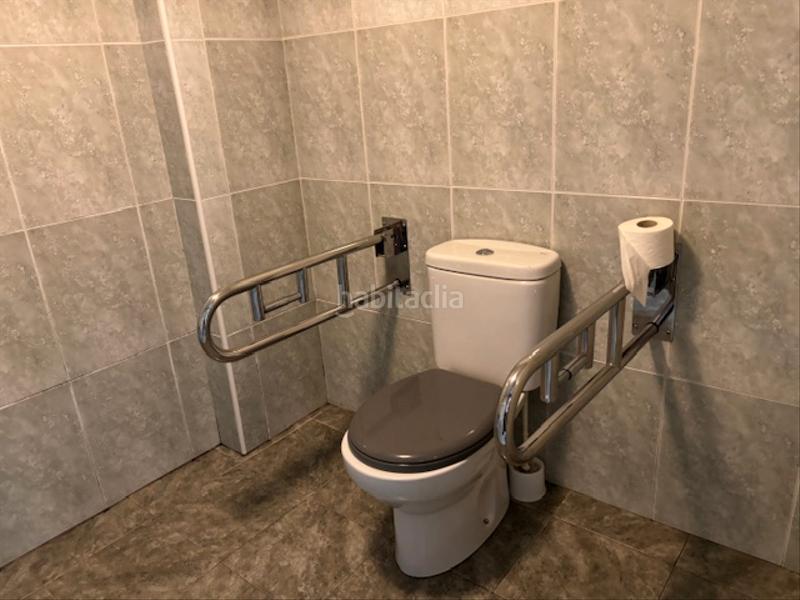 Foto a7f420d2-589e-423e-93f2-98e82fae863b. Lloguer local comercial a Alto del Castaño Narón