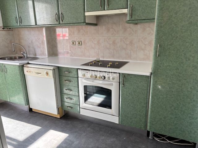 Foto 116dcfcf-0948-4d5e-af08-74b96ca972d4. Rent flat with heating in Centro Ferrol