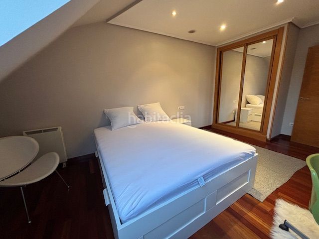 Foto 8f3c36ab-3499-4e70-8a47-c1ffe2e277e7. Location duplex avec chauffage parking dans Alto del Castaño Narón