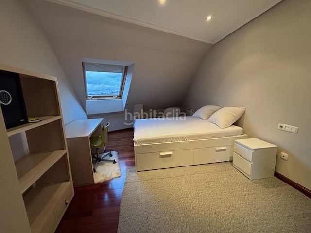 Foto c6be6527-8c47-4539-abab-b48938998e1c. Location duplex avec chauffage parking dans Alto del Castaño Narón