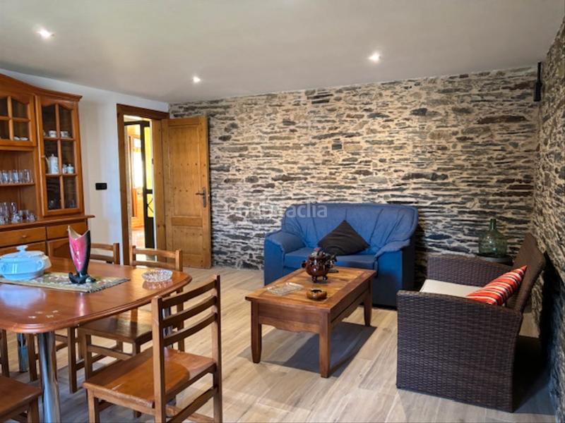 Foto 8ec3569f-7216-4af3-aca4-dde836fc97db. Rent chalet in Valdoviño