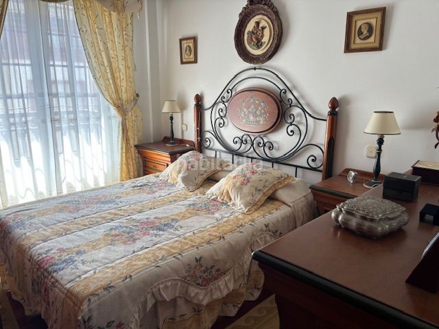 Foto 316eecbe-f2fc-47e3-9cb4-c990415eef16. Rent flat with heating in Centro Ferrol