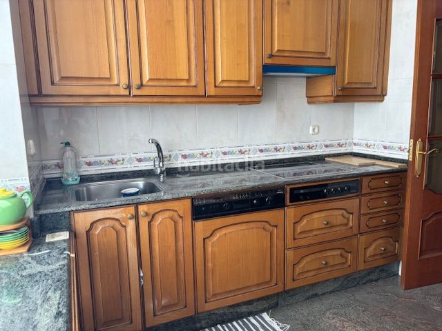 Foto 76cd4fe3-235d-4c8f-bd87-d8cae94055ee. Rent flat with heating in Centro Ferrol