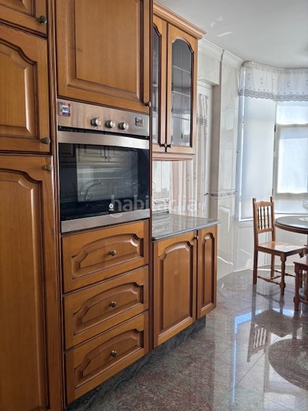 Foto 9d19346b-3003-48e0-924e-c2c308668275. Rent flat with heating in Centro Ferrol