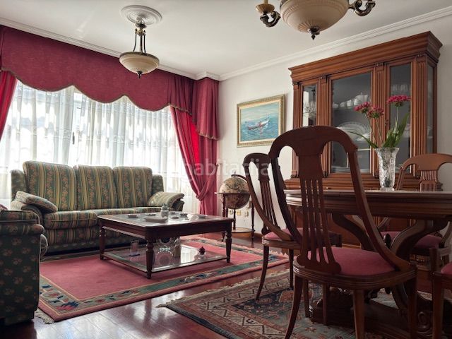 Foto b5c872ba-1336-4514-b294-45a6a5771dfa. Rent flat with heating in Centro Ferrol