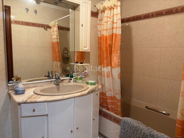 Foto f0882f62-08de-4d1e-9885-d790644b1a07. Rent flat with heating in Centro Ferrol