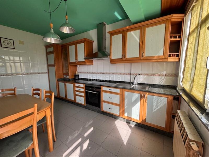 Foto b3fc01ad-1948-4eb2-b0ed-f4cafce9e244. Piso bonito piso en la zona del alto en Alto del Castaño Narón