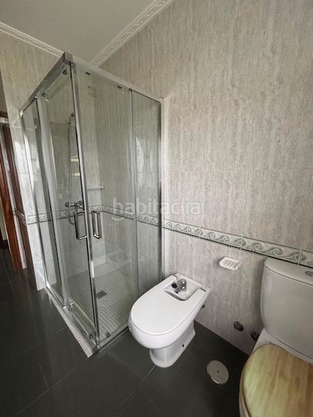 Foto c865081d-ea0f-4b95-90f8-ad9e9f0f85a1. Affitto chalet con riscaldamento parcheggio in Área Rural Ferrol