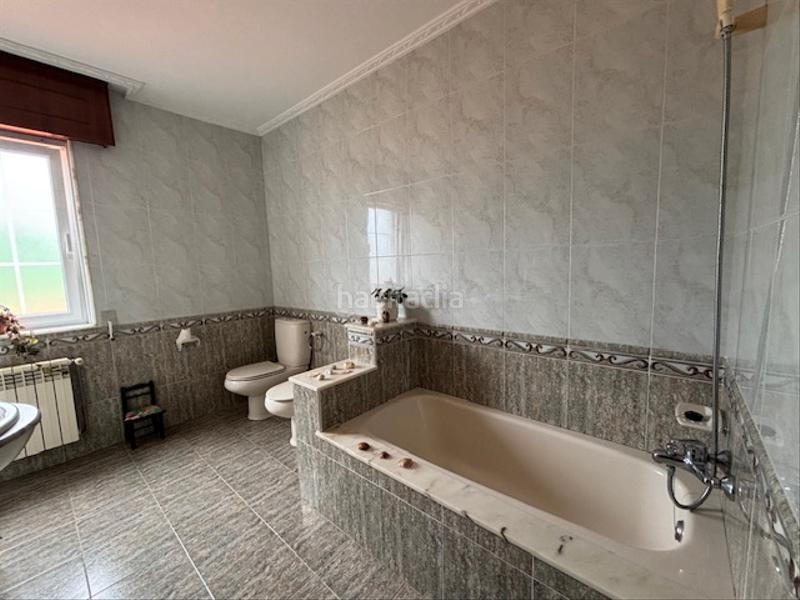 Foto b78e6392-0770-47b5-8689-c2f98199b78f. Location chalet avec chauffage parking dans Área Rural Ferrol