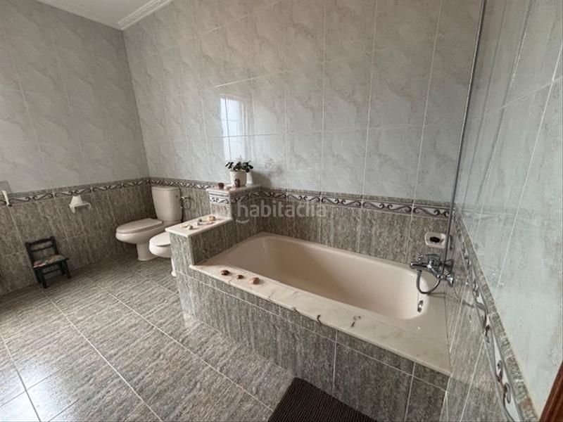 Foto caa56d3b-599b-45f4-9366-d148490113b2. Location chalet avec chauffage parking dans Área Rural Ferrol