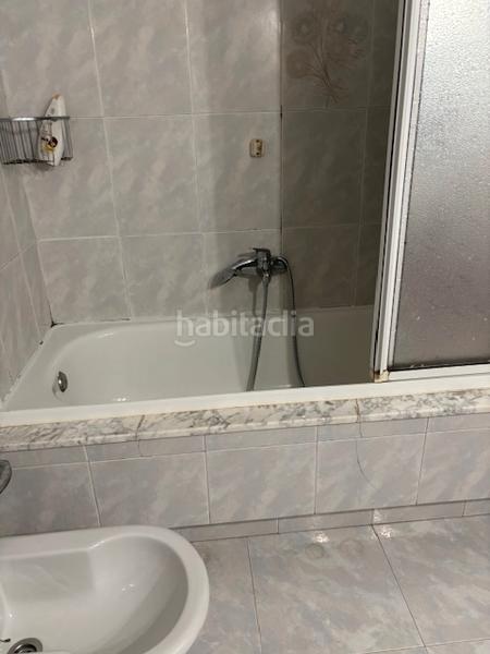 Foto ccfa9323-84ec-4812-aeec-07e18b99359b. Appartamento con riscaldamento in Centro Ferrol