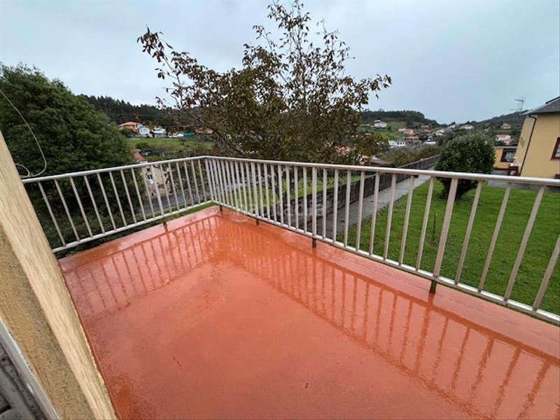 Foto 04fa8b44-8c86-4cfa-814c-cb8452e66eed. Casa bonita casa en la valón en A Malata - Catabois - Ciudad Jardín Ferrol