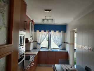 Miete Appartement in A Gándara. Apartamento impecable en la zona del alto