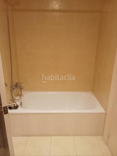 Foto e30e8c1c-bec5-48ca-b3c9-c446d54734e3. Lloguer pis amb calefacció a Centro Ferrol