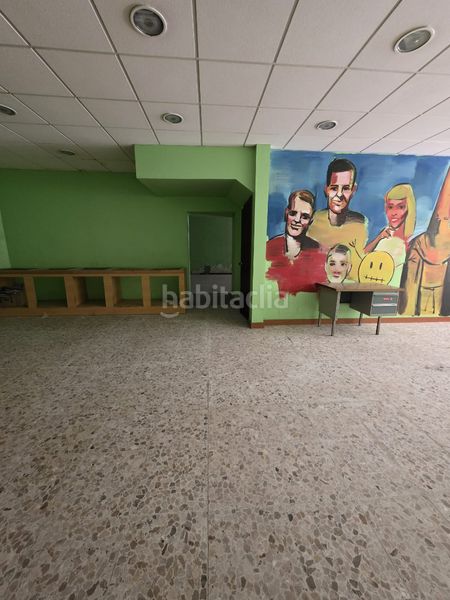 Foto 2d3066e7-6f70-4ef1-8ae5-9bf4fd5a8828. Local comercial a Centro Ferrol
