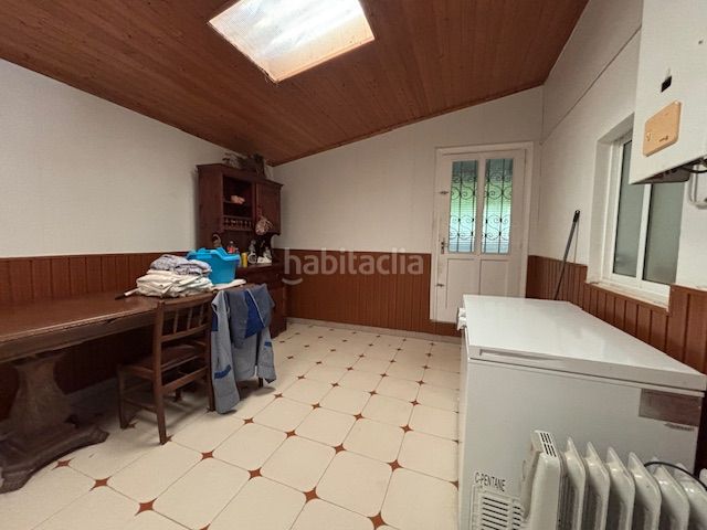Foto f99d0bd9-a020-4ec0-ac37-3f74fd2a551f. Masia amb xemeneia calefacció a Piñeiros - Freixeiro Narón