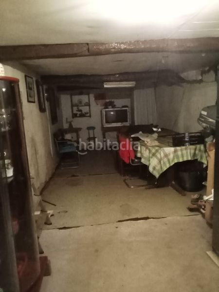 Foto c21e17bc-8c45-4e0a-9dbf-3ac590f6e75e. Casa adossada a Canido Ferrol
