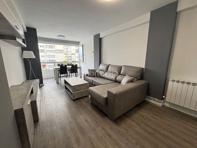 Foto 28f115ac-d09c-43b9-abb9-857b9c8b9db4. Pis amb calefacció a Caranza Ferrol