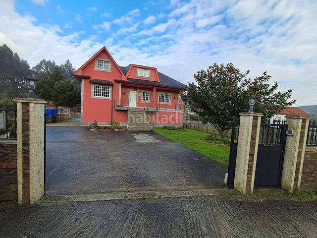 Foto 4c97427e-791c-44cd-adaa-68a128cc53b8. Xalet amb calefacció aparcament a O Feal - Xubia Narón