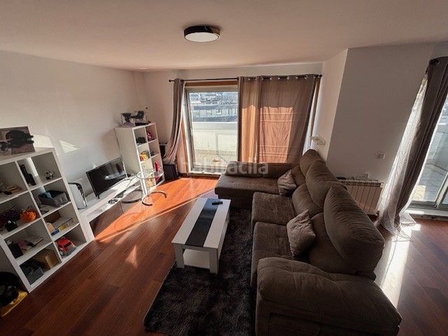 Foto 0a331ce0-c00b-4b1b-818f-bc2e74ad972d. Dúplex amb calefacció aparcament a Alto del Castaño Narón