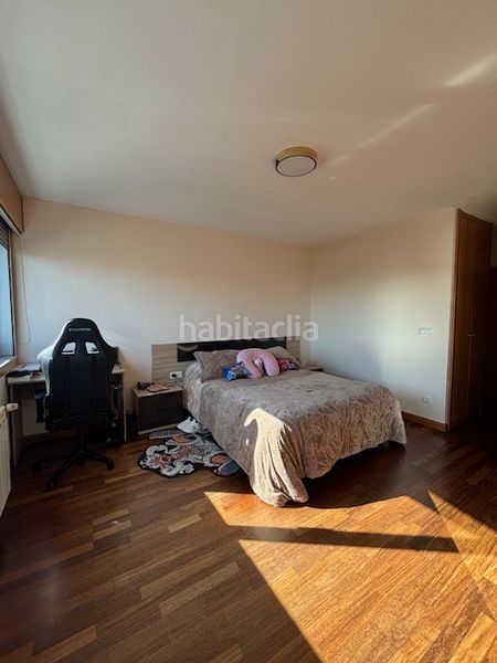 Foto 5628efbf-c525-43bb-995c-4b802371c4d7. Dúplex amb calefacció aparcament a Alto del Castaño Narón